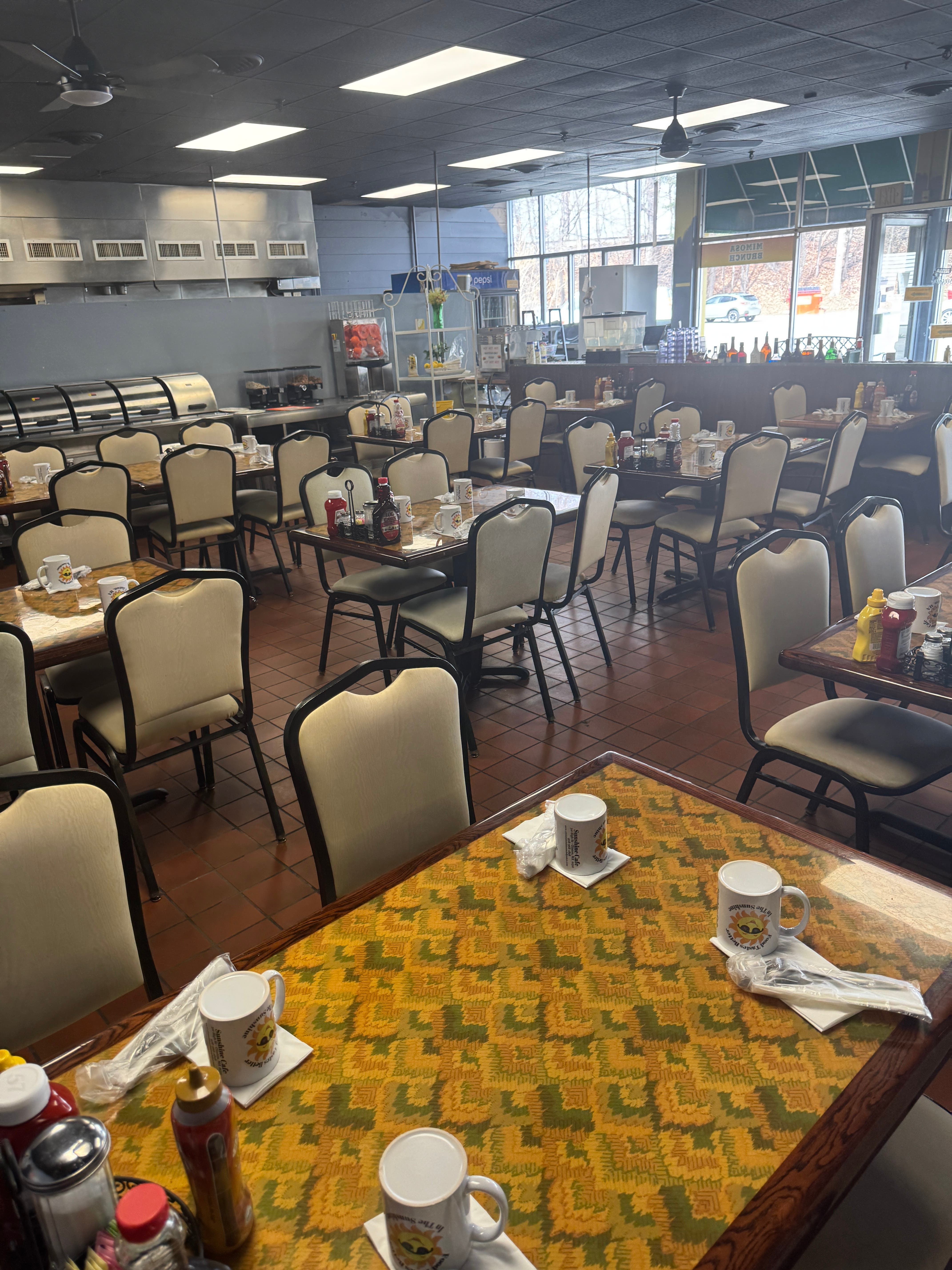 SUNSHINE CAFE CLINTON MASS is CLOSED - BID ONLINE til 4/2 morning