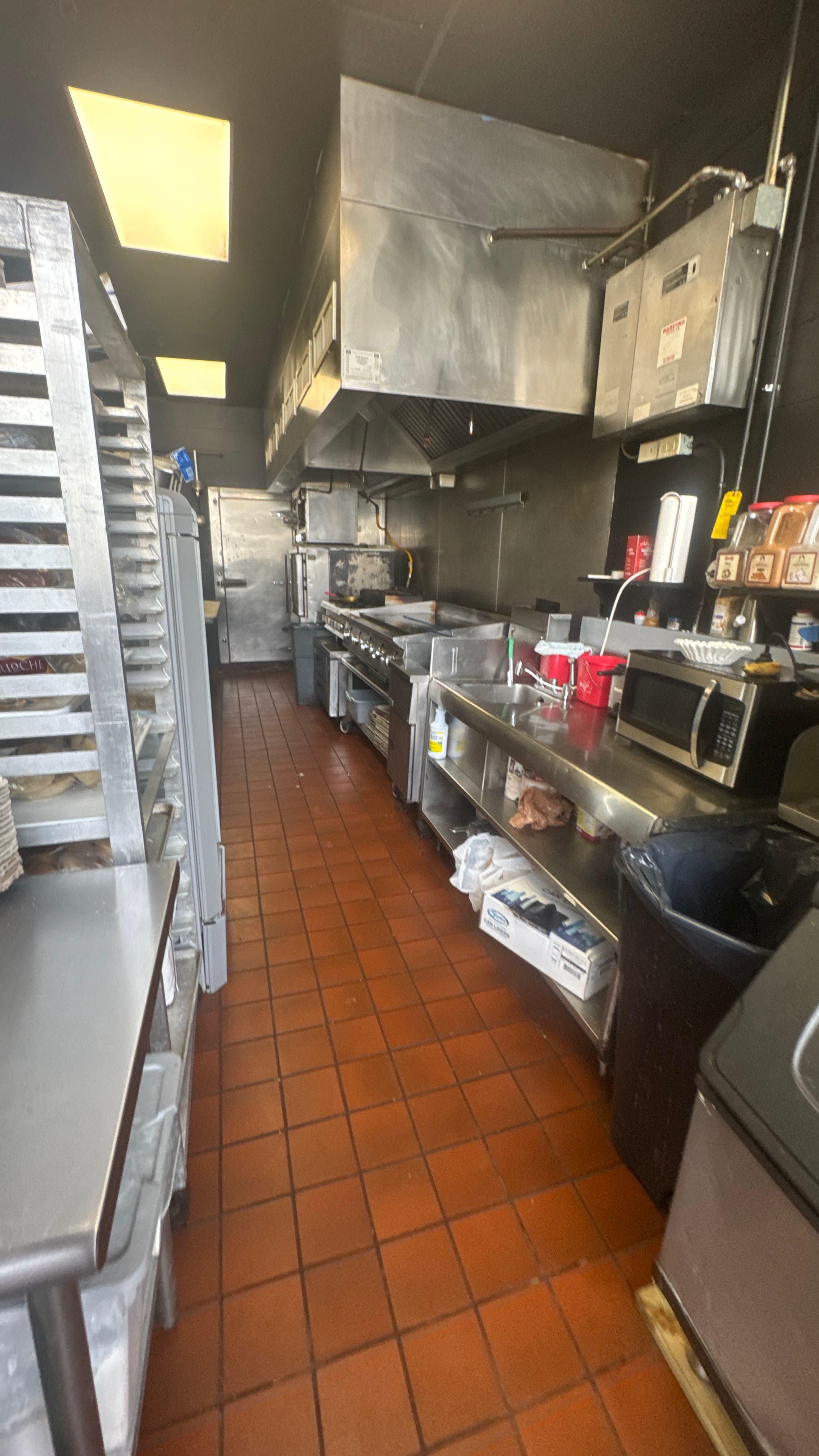 Breakfast Restaurant Cooking Equipment and Furniture ONLINE NOW this week