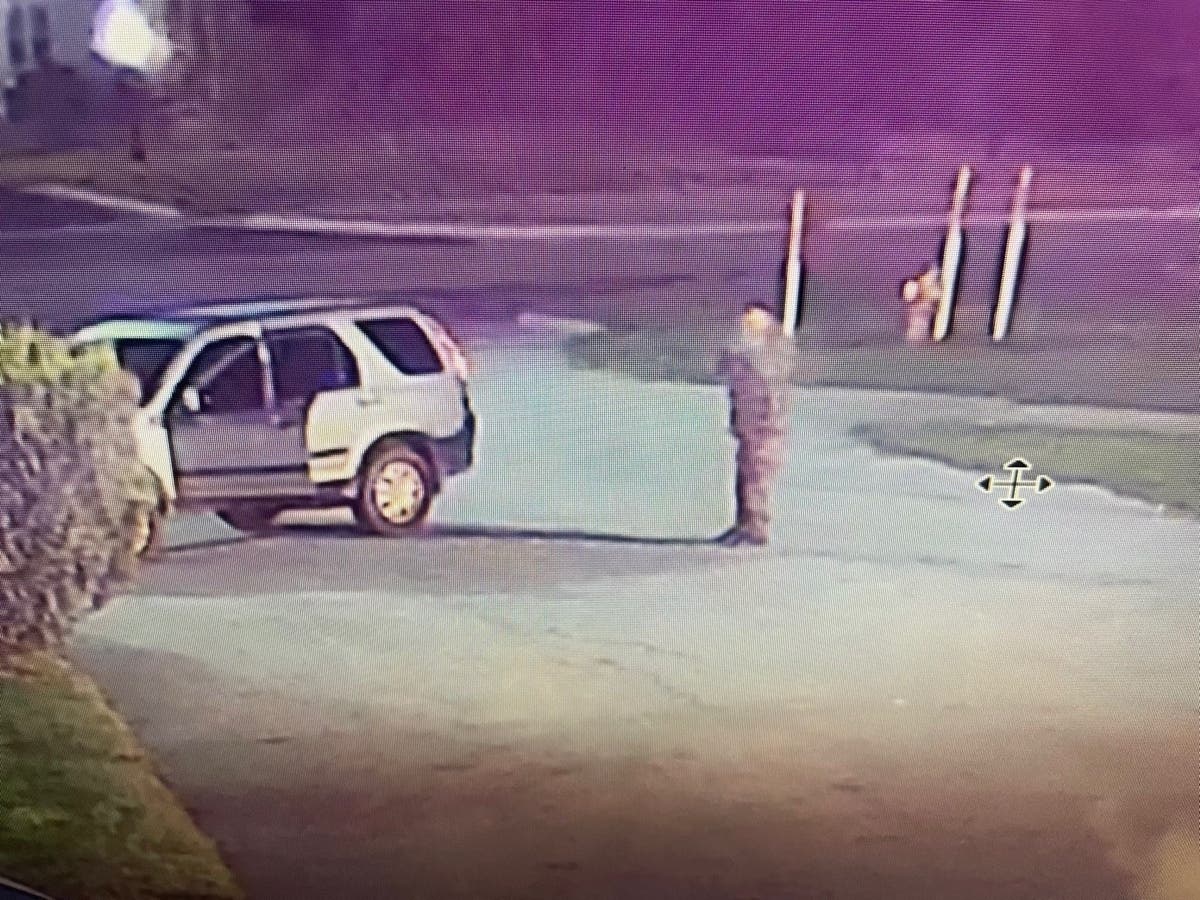 Michigan State Police are looking for a man who they said fire shots and set multiple police cruisers on fire Wednesday morning in the Upper Peninsula.