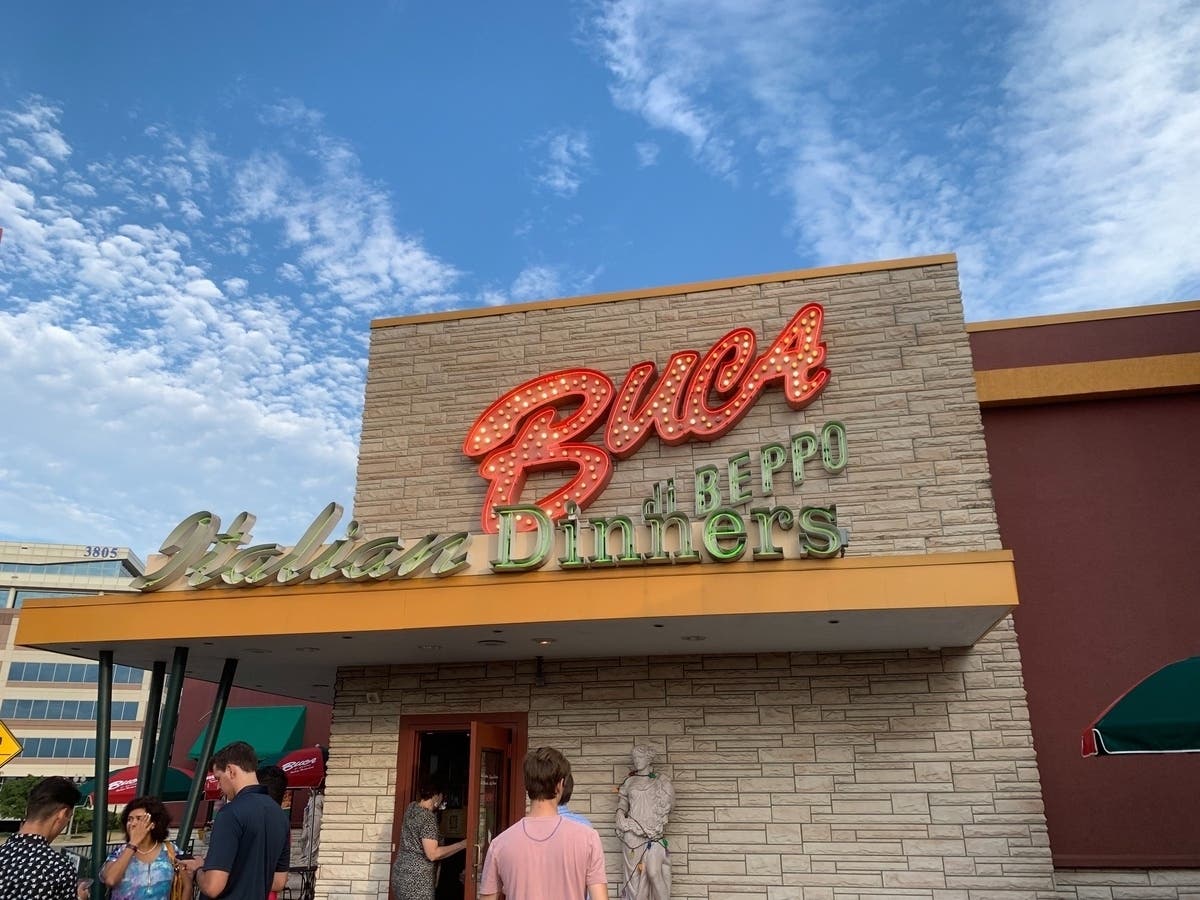 The Italian restaurant​ was best known for their traditional Italian​ dishes, including spaghetti with meatballs, fettuccine alfredo and lasagna​.