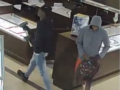 The robbery happened at 7:30 p.m. Monday at the Helzberg Diamond Outlet store inside the Great Lakes Mall, according to police.
