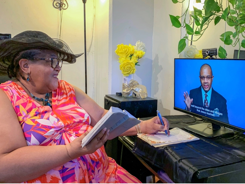 News small post card thumbnail