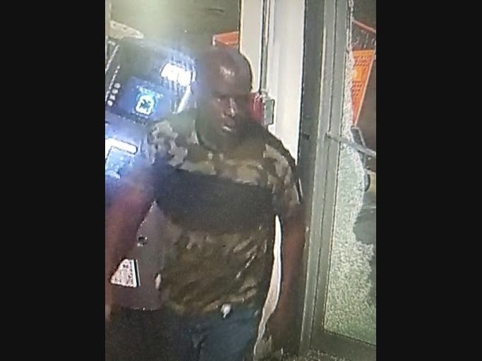 Man Steals More Than $800 Cash From Bay Shore Store: PD | Bay Shore, NY ...