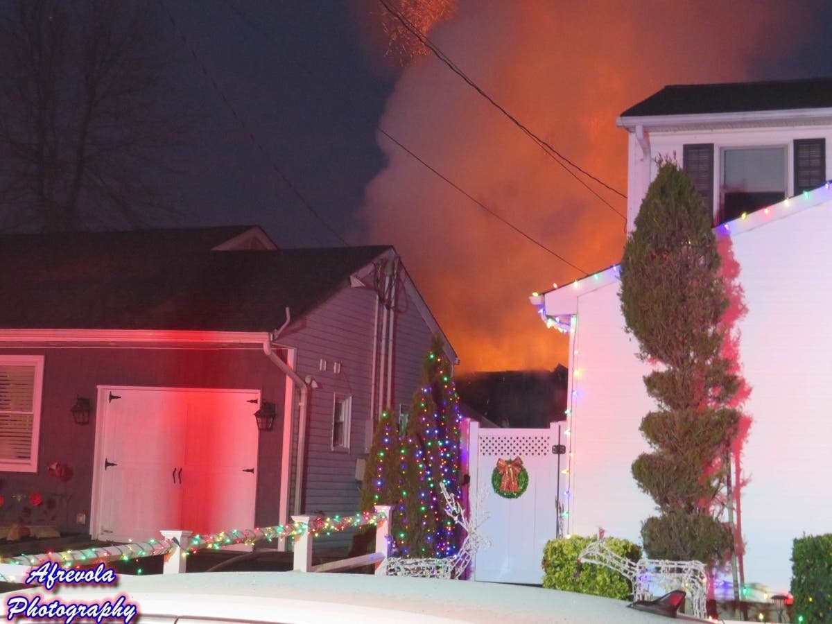 Fire Breaks Out At North Lindenhurst Residence Police Lindenhurst