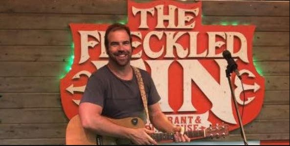Solo artist Luke Andrews