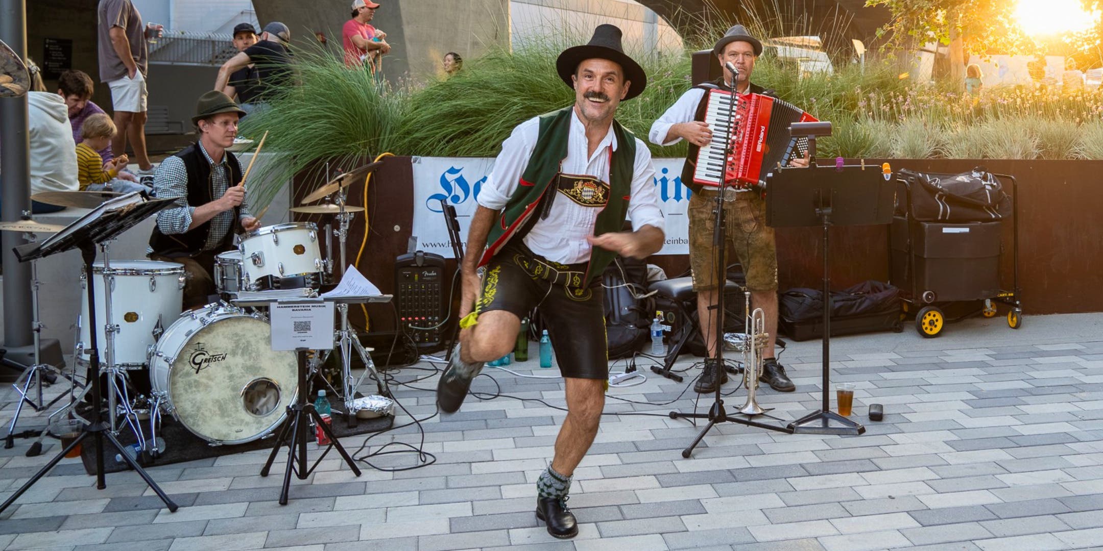 Ivy Station Night Market: Oktoberfest