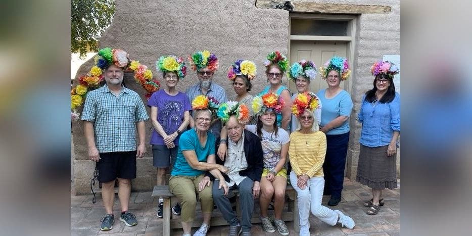 Paper Flower & Crown-Making with Homer Thiel – 1 p.m.