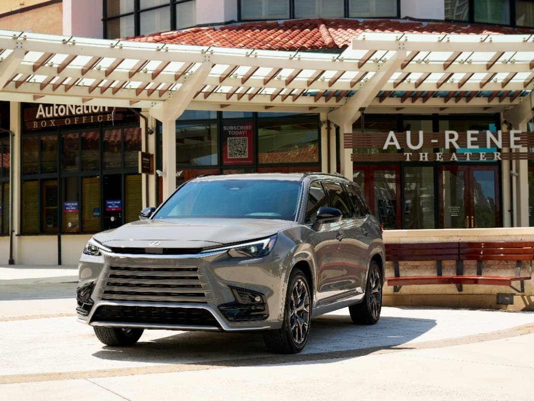 Lexus as the Official Automotive Partner of the Broward Center for the Performing Arts