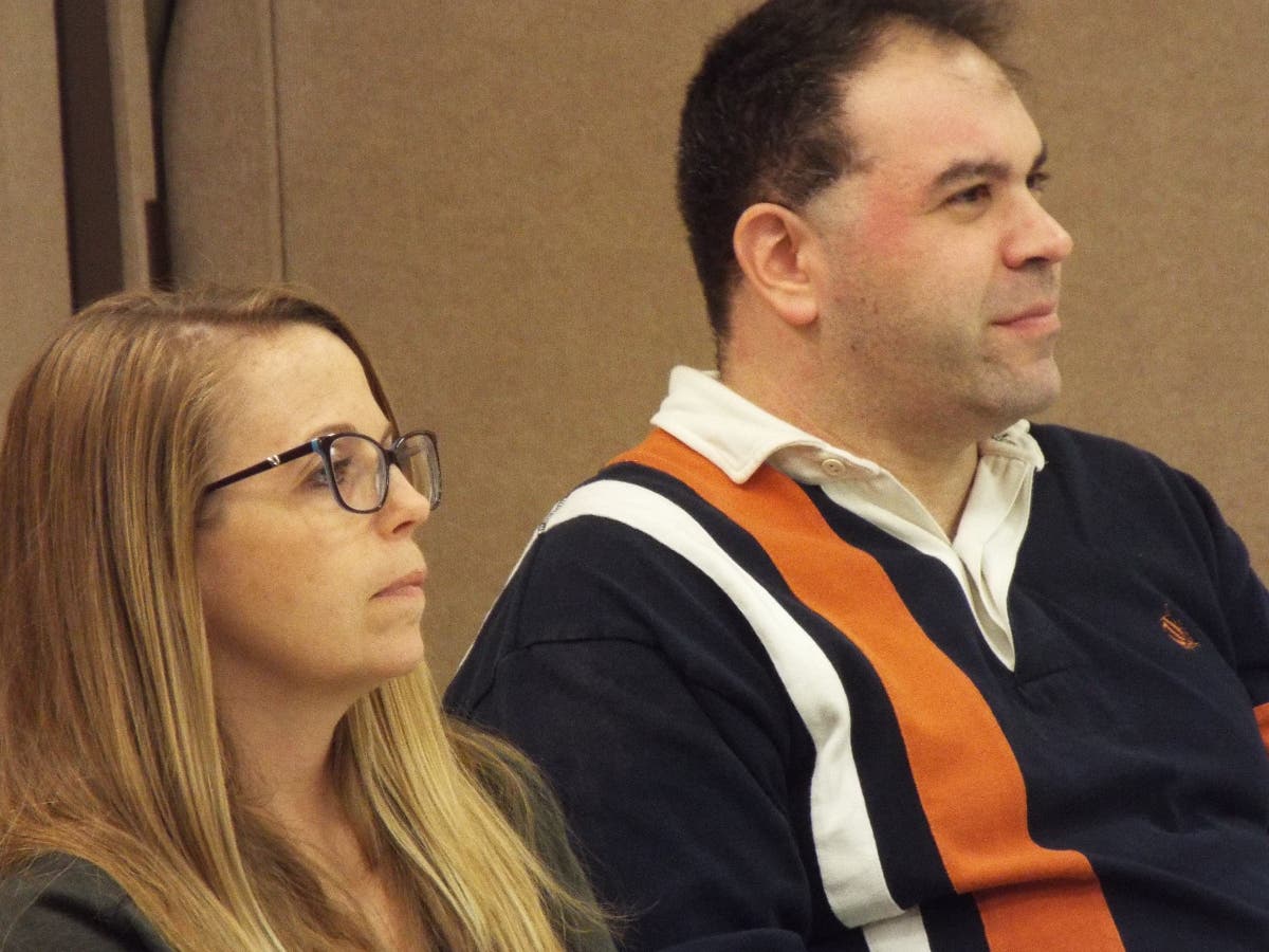 The Long Island Marketing Networking Group brings people together from Nassau and Suffolk counties.