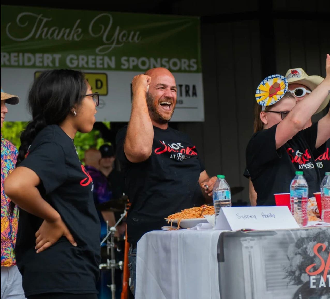 Enrico's Spaghetti-Eating Contest: Qualifying Round 1