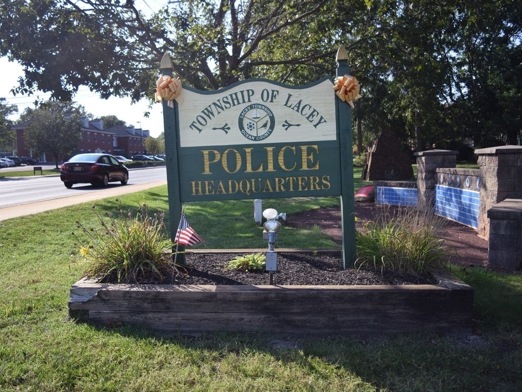 Locking car doors helps prevent theft, Lacey police say.