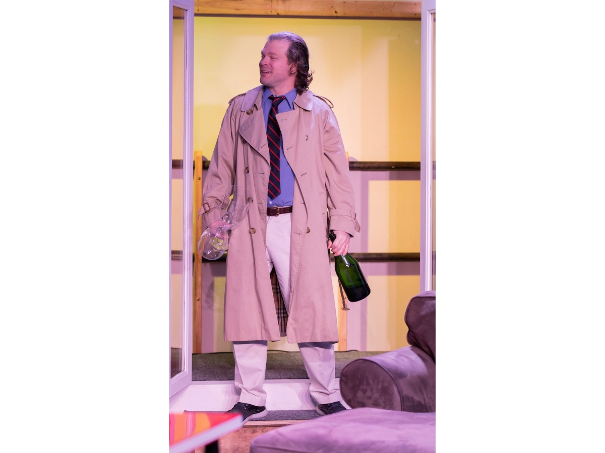 Dave Polgar plays Ralph.