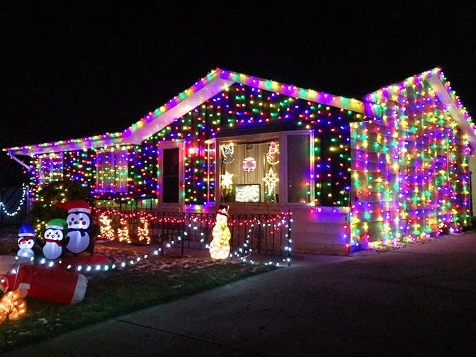 These are the best-decorated houses in Lacey.