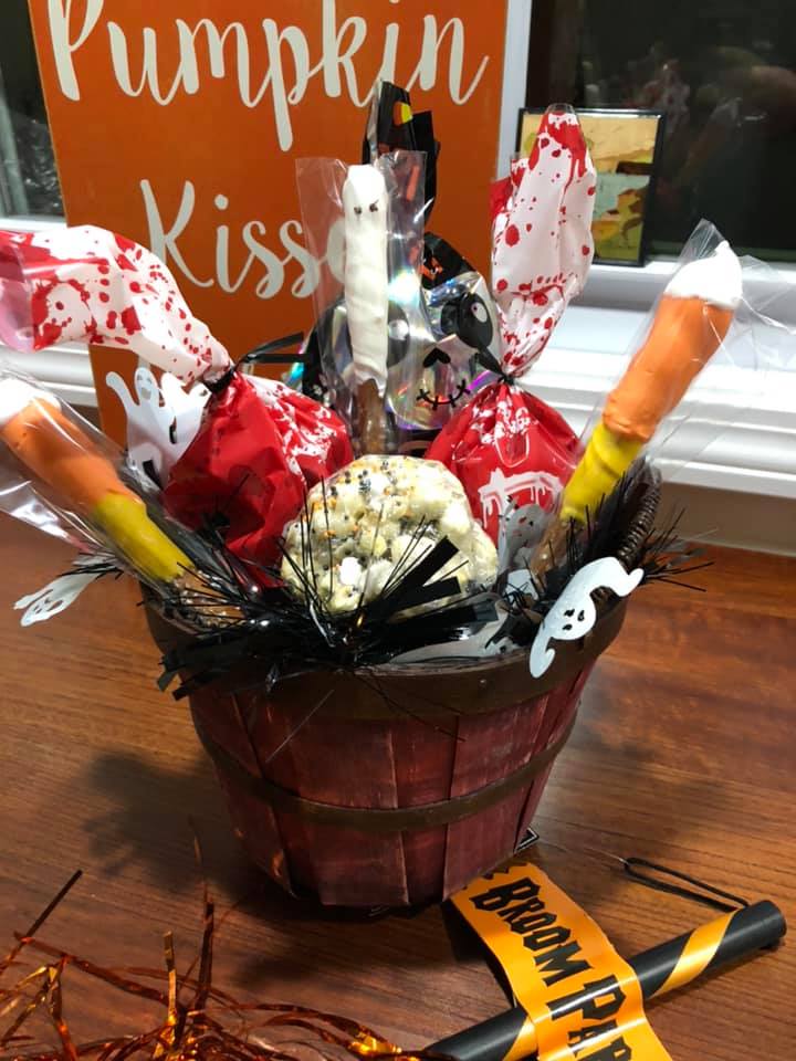 Boo Basket Making Class with 5 different Edible Treats! 