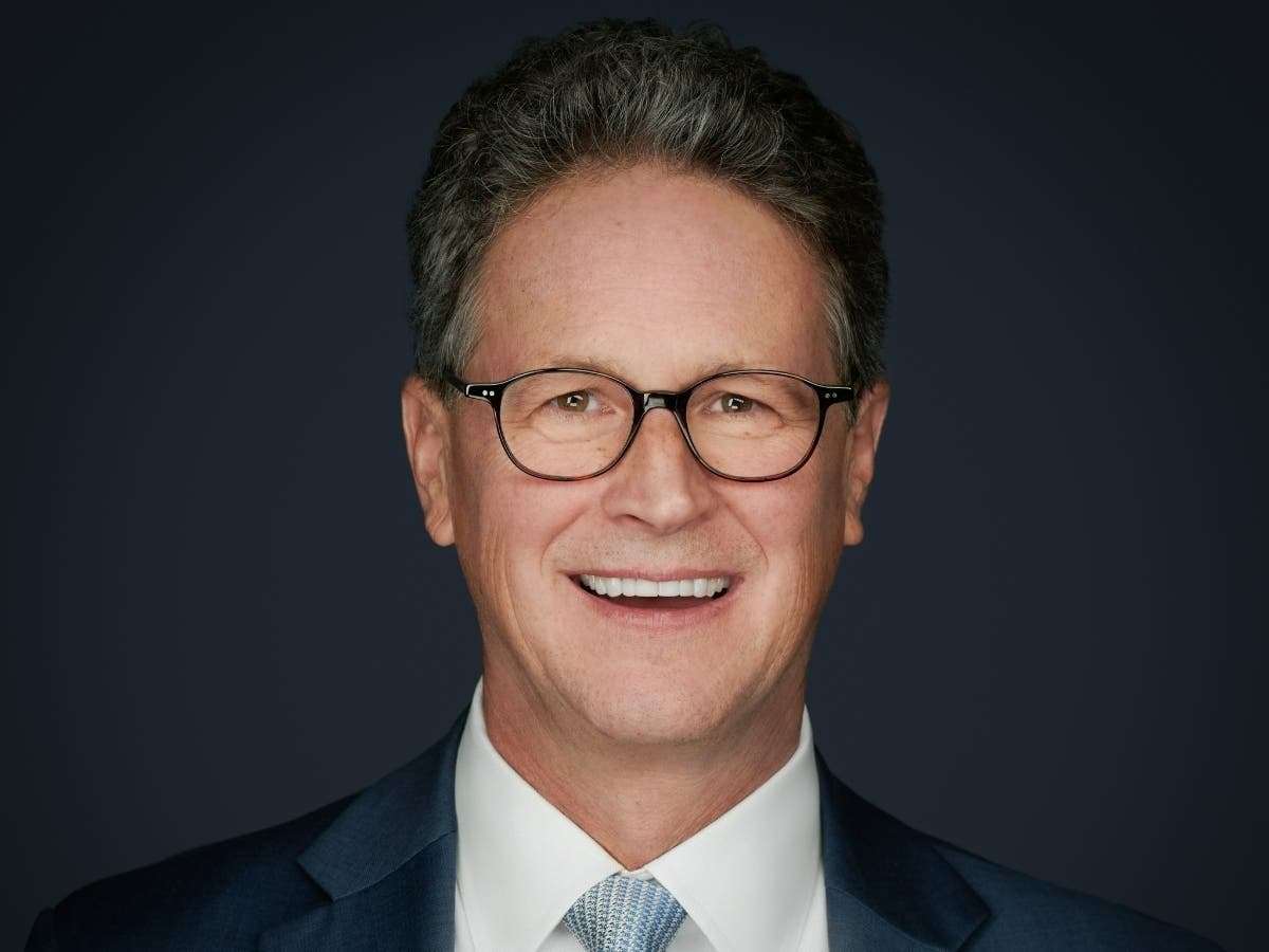 West Hartford's town council unanimously voted Tuesday to appoint 'acting' West Hartford Town Manager Rick Ledwith with the official role, removing the 'acting' label from his title.