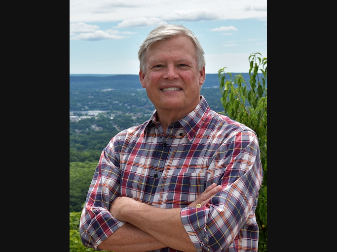 Meriden Republican Lou Arata is seeking the 83rd House District seat in the Connecticut legislature.