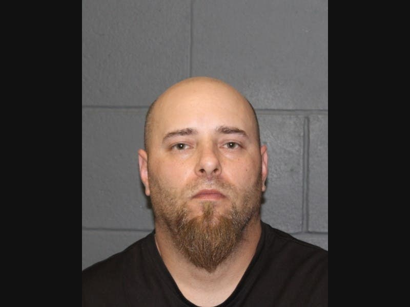 Southington police have charged a local man, identified as Jonathan Leveille, 38, of Mill Street, Southington, with stealing a tip jar at a local Chinese food eatery, then threatening a worker while robbing a Southington pizza place.