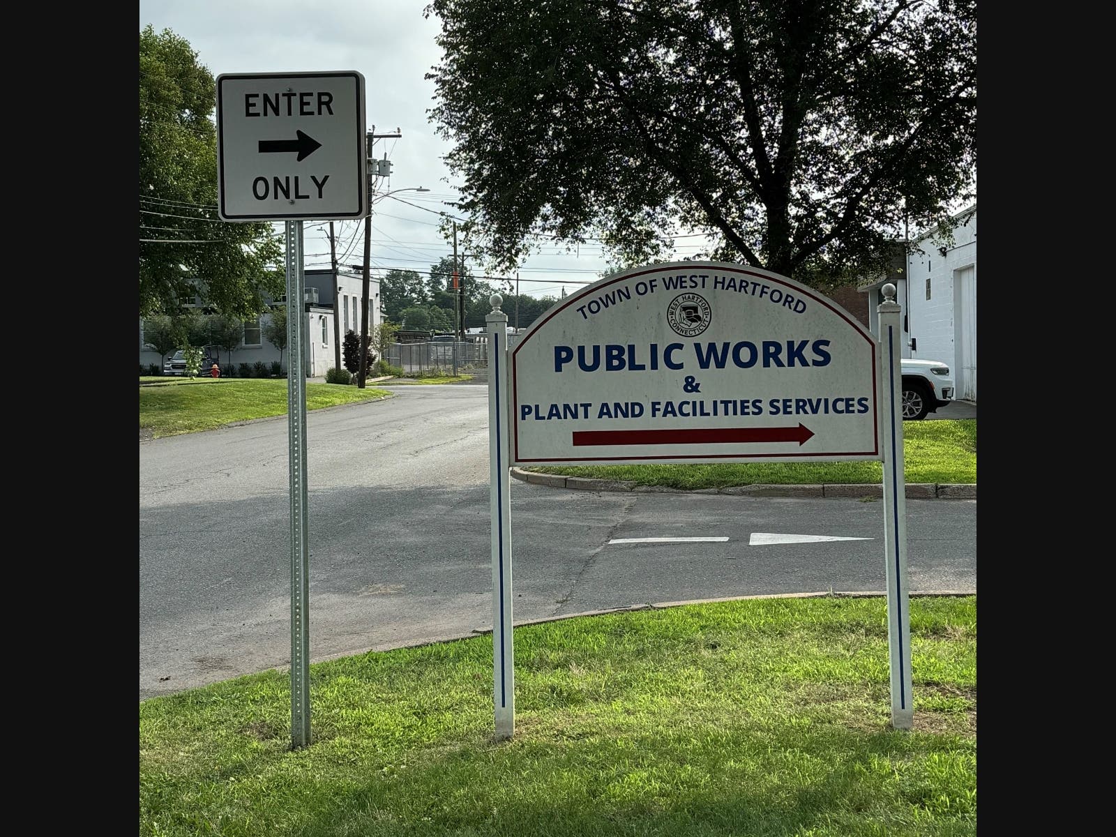 The West Hartford public works office will be open special hours on Saturday so residents can get permits for yard waste and recycling disposal.