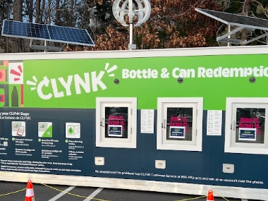 Simsbury's Stop & Shop has a new way to process bottle/can returns, with users able to get their rebates immediately or let it accumulate in something similar to a bank account.