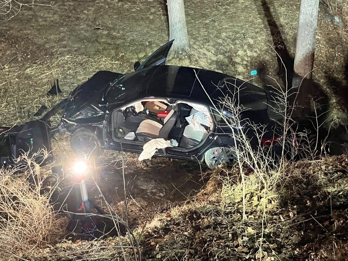 A two-vehicle rollover crash sent both vehicles down an embankment into a stream in Farmington over the weekend, with six total victims rushed to the hospital early Sunday morning.