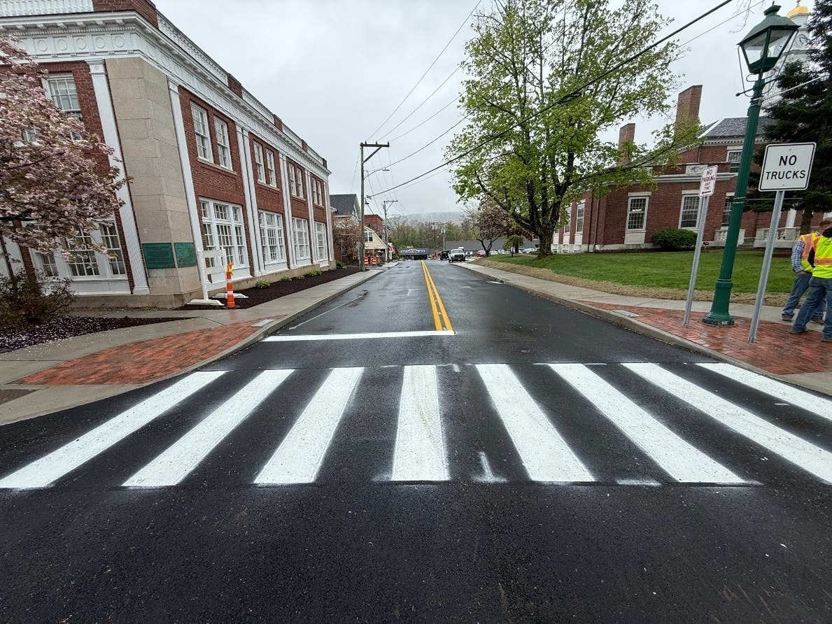 The complete reconfiguration of Station Street in Simsbury is now complete, town officials announced recently.