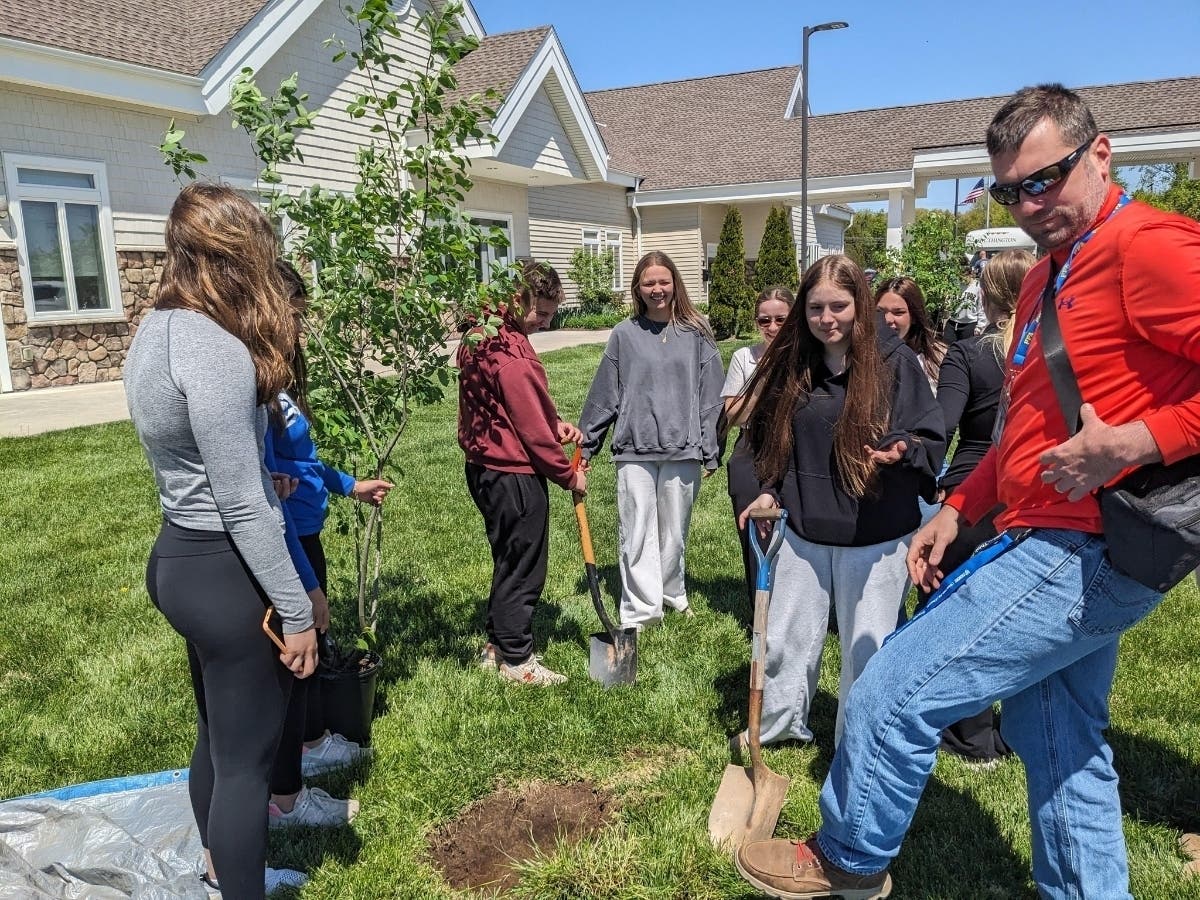 Southington High School agricultural students and the local garden club collaborated earlier this week to plant two trees at the Southington Calendar House Senior Center. Next week, the center will host the club's annual 'Gardeners Market' event.