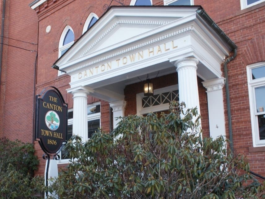 Voters resoundingly said 'no' to a proposed town/school budget in Canton during a referendum on Thursday.