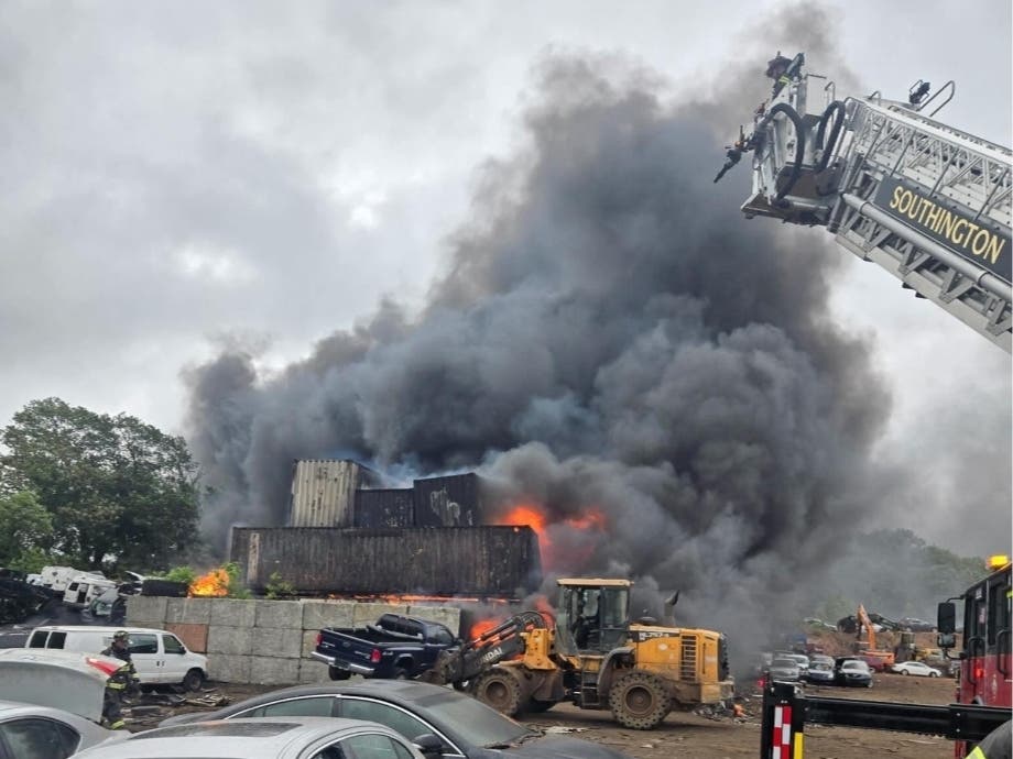 https://patch.com/img/cdn20/users/25990360/20260601/063927/styles/patch_image/public/southington-big-auto-parts-fire-1___01063029536.jpg