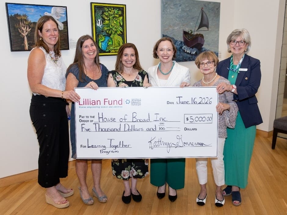 The Jewish Community Foundation’s Lillian Fund presents a grant to House of Bread in Hartford for an educational program.
