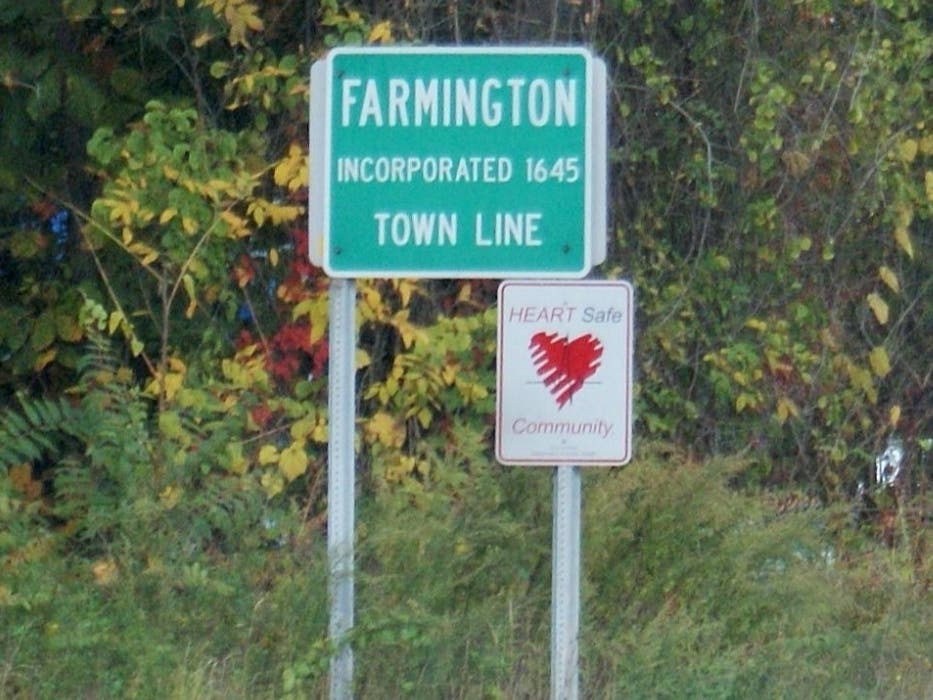 Farmington residents can get ready for fall bulky waste pickup the week of Oct. 19; the town has posted early voting details for the Nov. 3 election, and the Town Council and Town Plan and Zoning Commission both meet.