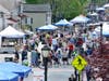 A crowded Sycamore Street on Welcome Day.