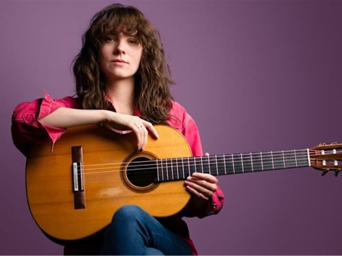 Laura Snowden, a British-French guitarist and composer known for her intense and poised performances, graces the stage on March 7.