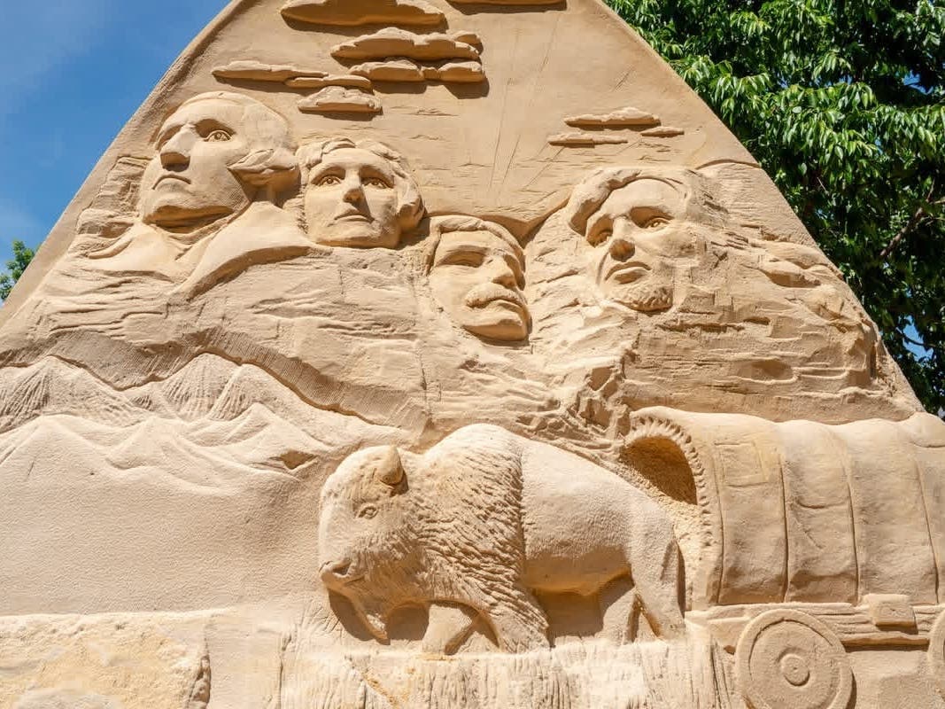 The unofficial start of summer means the return of some amazing sand sculptures at Peddler's Village. This year's works in sand document a "Road Trip Across America" in celebration of the nation's 250th birthday.