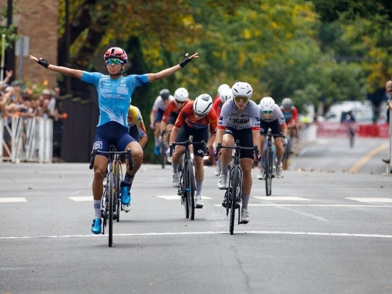 Marlies Mejias Garcia takes the win in the Penn Medicine Doylestown Health Pro Women’s race.