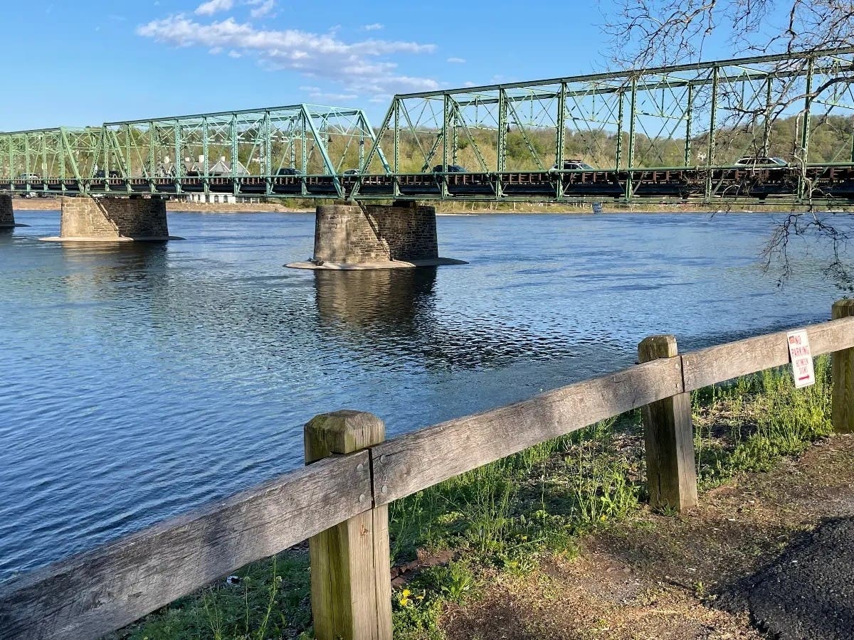 The New Hope-Lambertville toll-supported bridge.