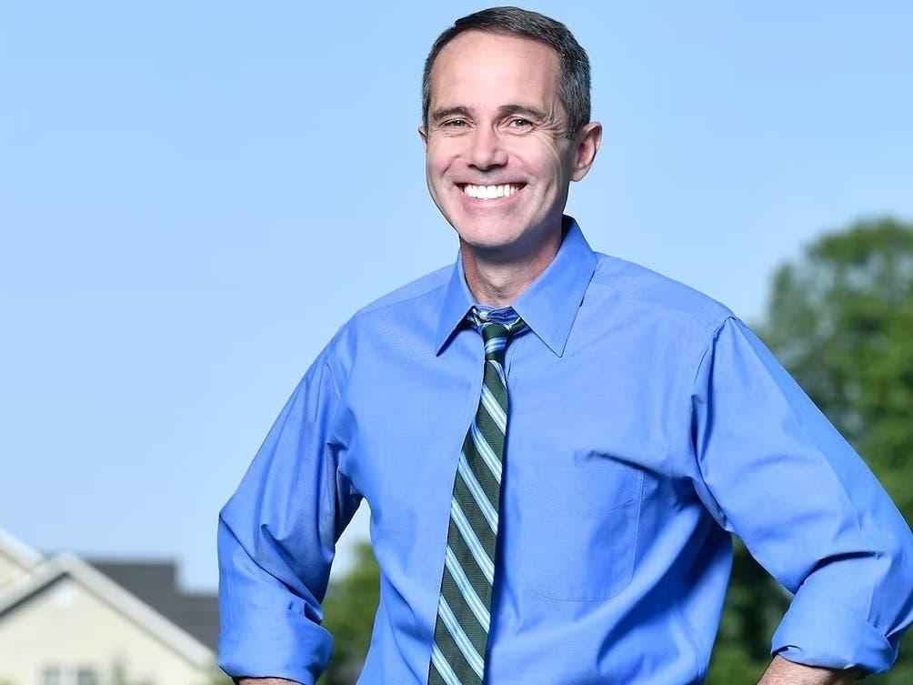 State Senator Steve Santarsiero is running for re-election in Pennsylvania's 10th district.