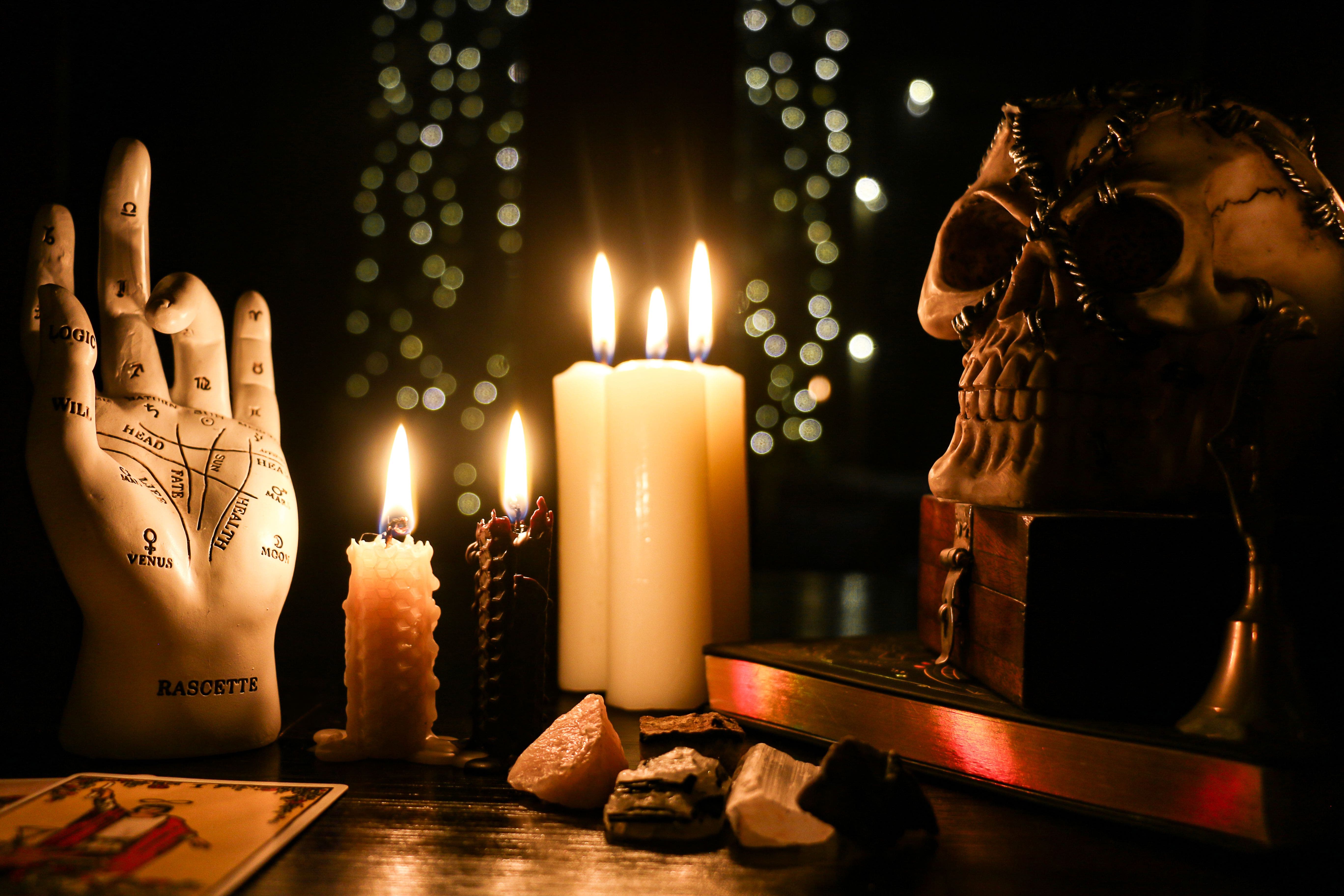 Secret Séance & Mediumship Academy