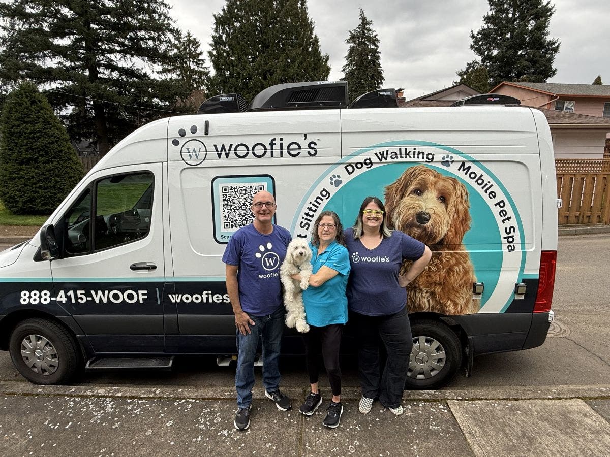 Welcome Woofie’s of SE Portland-Clackamas at Fur Baby Love Fest Community Dog Rescue Event