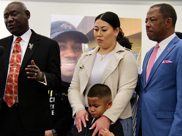 Family Of Man Who Died In LAPD Custody Files $50M Claim Against City ...