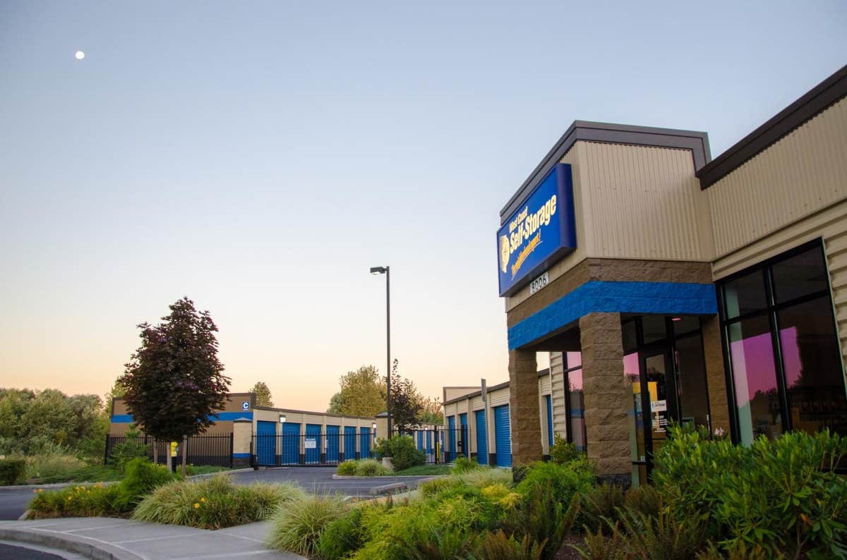 West Coast Self-Storage of Padden Parkway