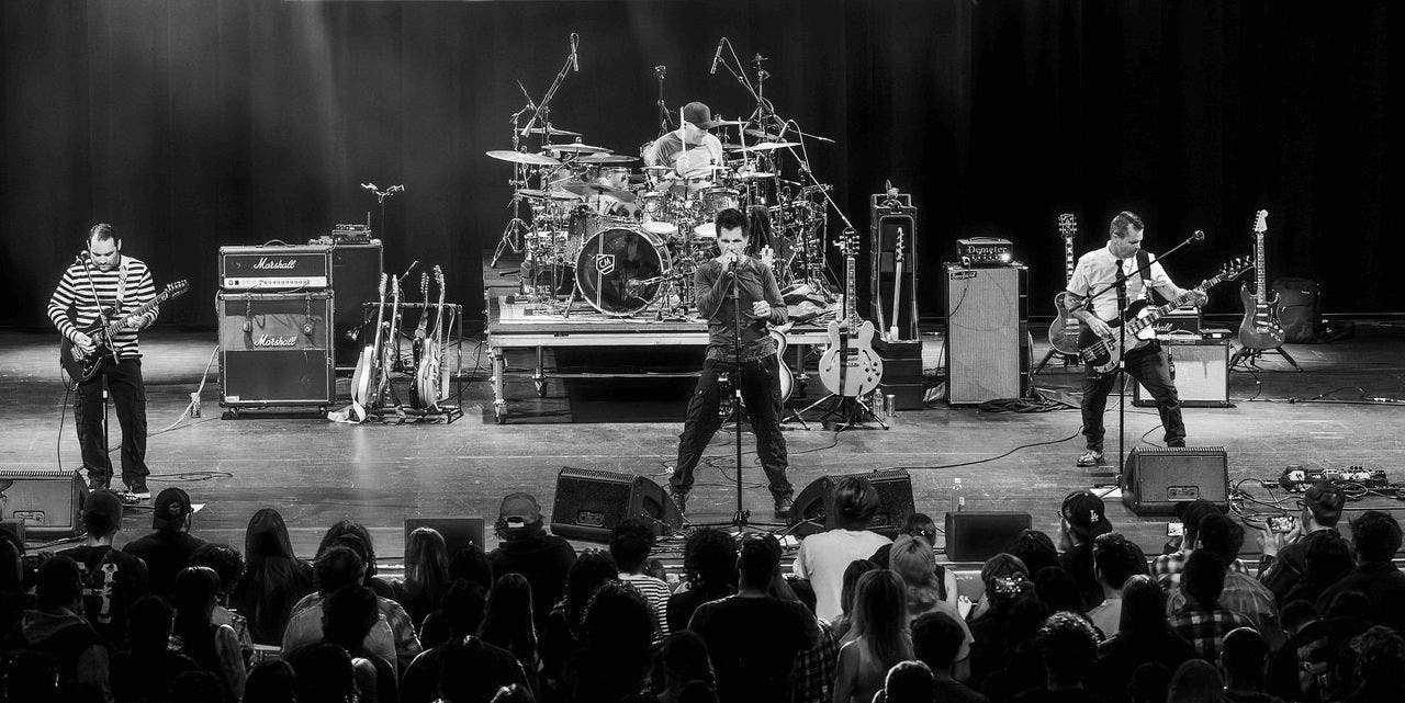 Coldplay, Dave Matthews, Third Eye Blind Tributes at Old World Huntington Beach