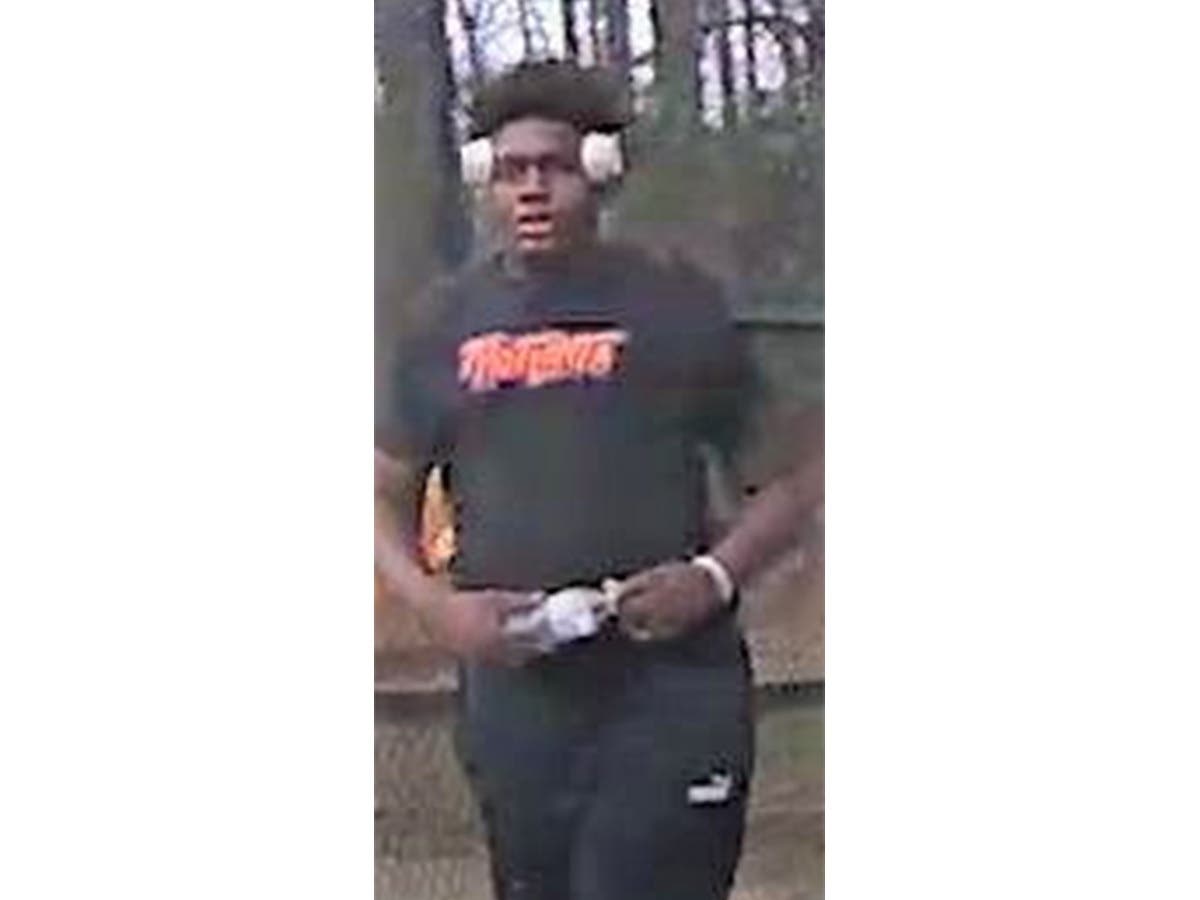 Fire officials in Douglas County are asking for the public's help in identifying a possible witness in a Fall Creek Trace fire investigation.
