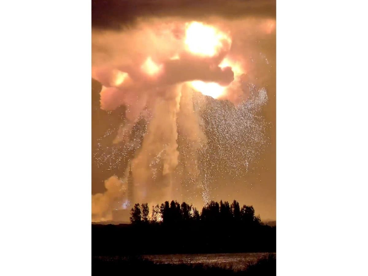 A Blue Origin New Glenn rocket explodes during an engine-firing test on Thursday, May 28, 2026, in Cape Canaveral, Fla.