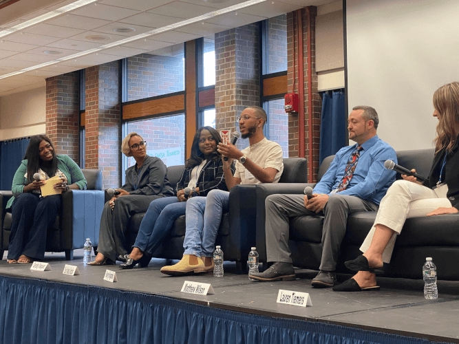 News small post card thumbnail