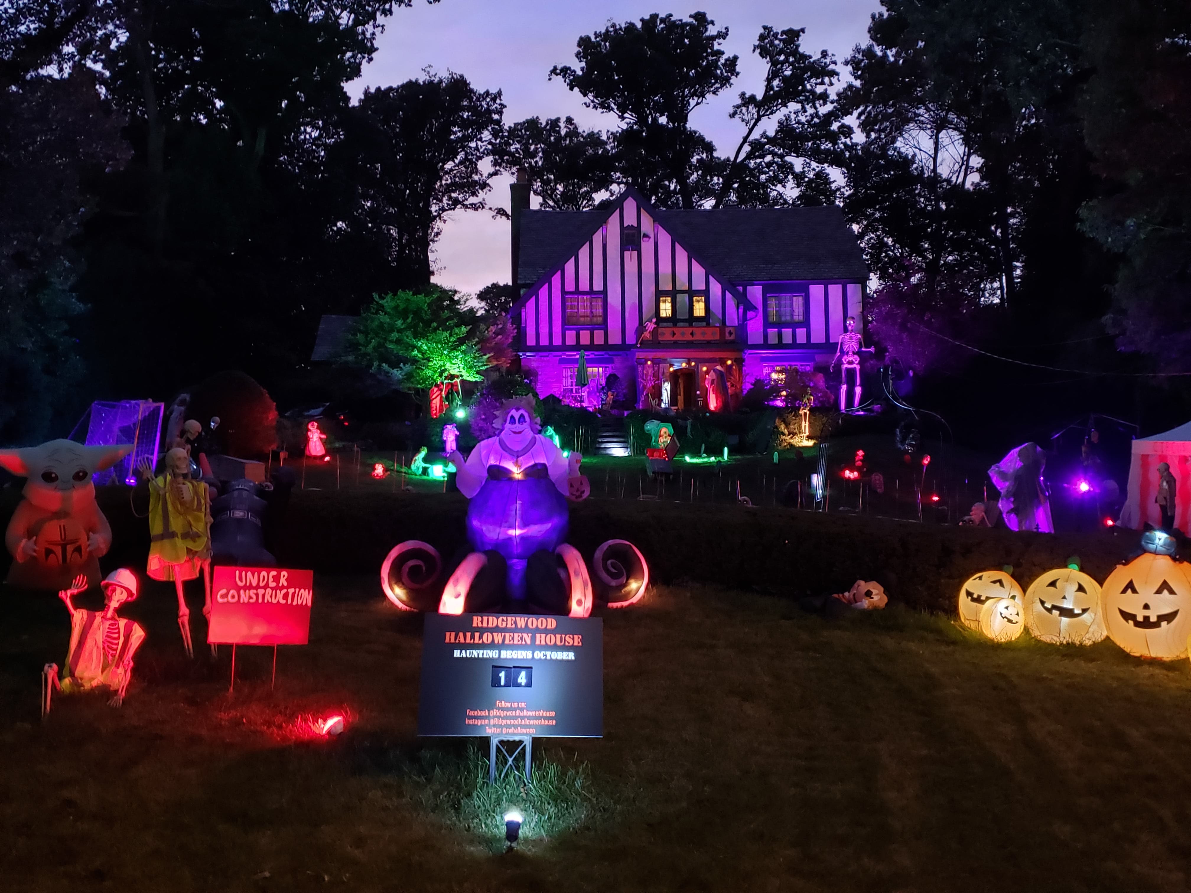 Ridgewood Halloween House