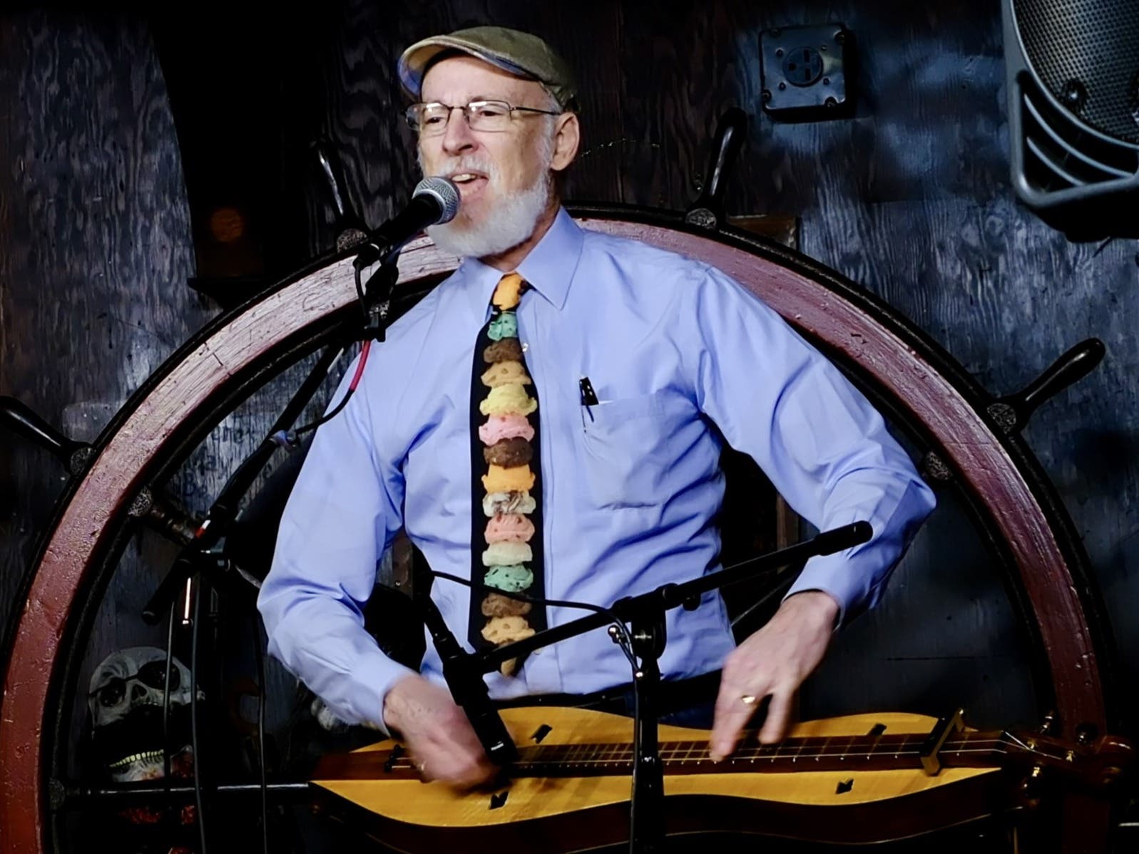 Sam Edelston Unleashes the Dulcimer