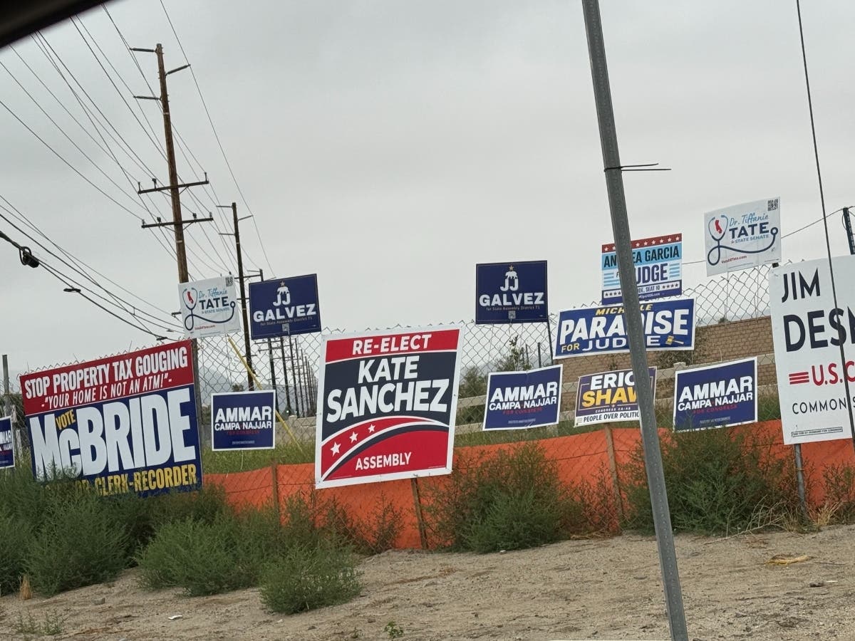 Voting signs in Southwest Riverside County.