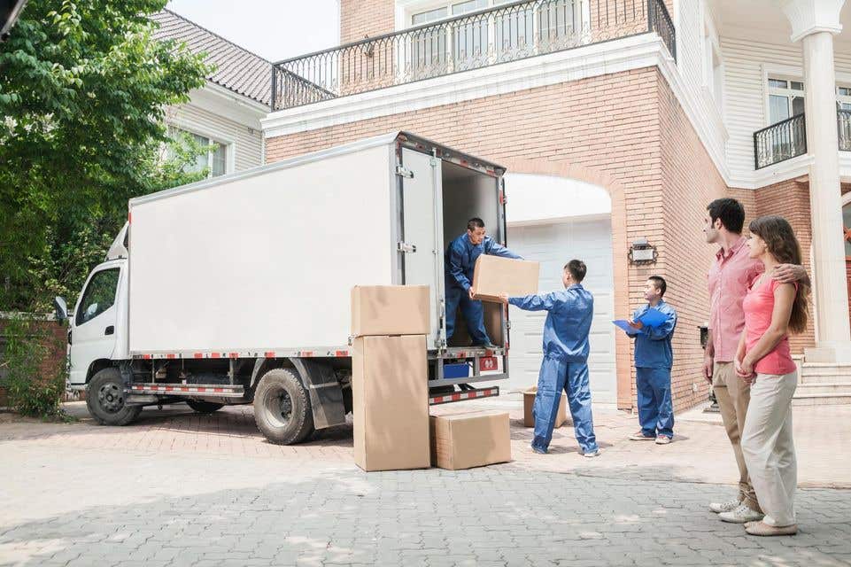 Leo's Moving