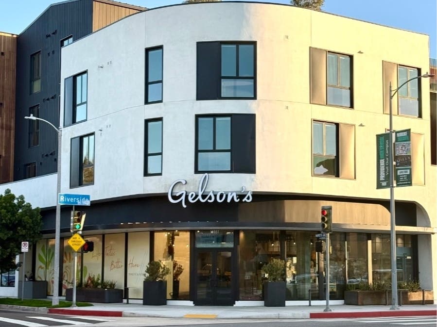 The new Gelson's store is located at 10067 Riverside Drive, at the corner of Riverside Drive and Mariota Avenue in Toluca Lake.