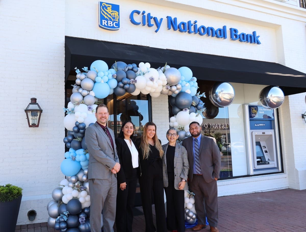 City National Bank's Palisades Village Branch team.